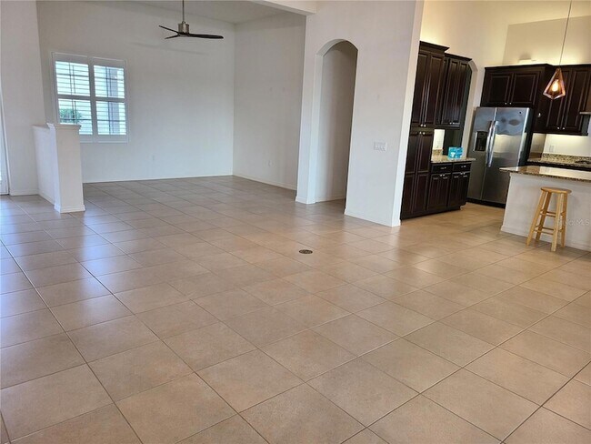 Building Photo - 629 Rosemary Cir