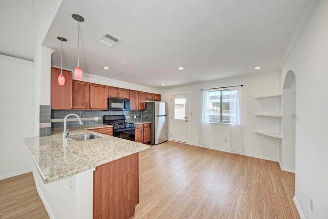 Building Photo - 4511 Halliday Ave