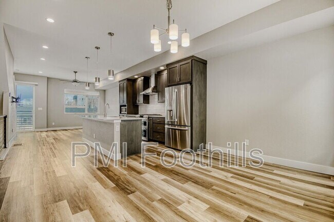 Building Photo - 1611 N Harlan St