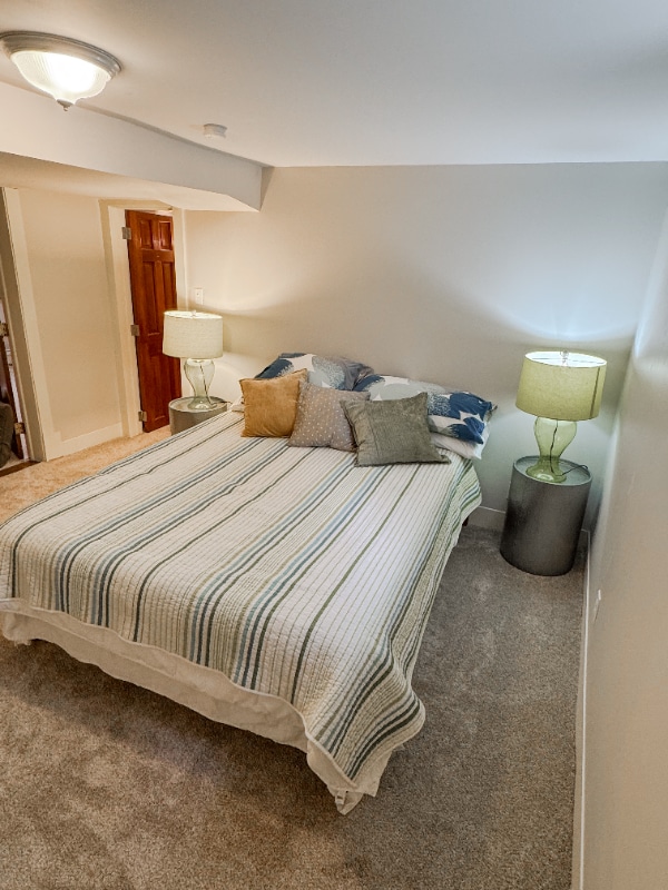 Building Photo - 835 Ouray Ave