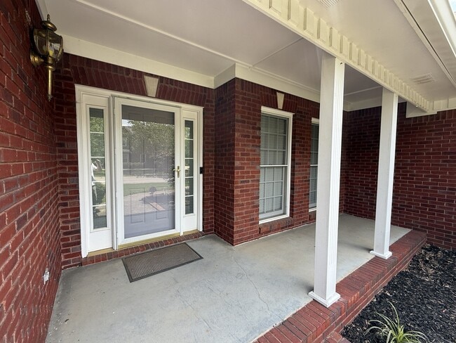 Building Photo - 238 Pebble Brook Dr