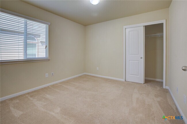 Building Photo - 775 Spectrum Dr