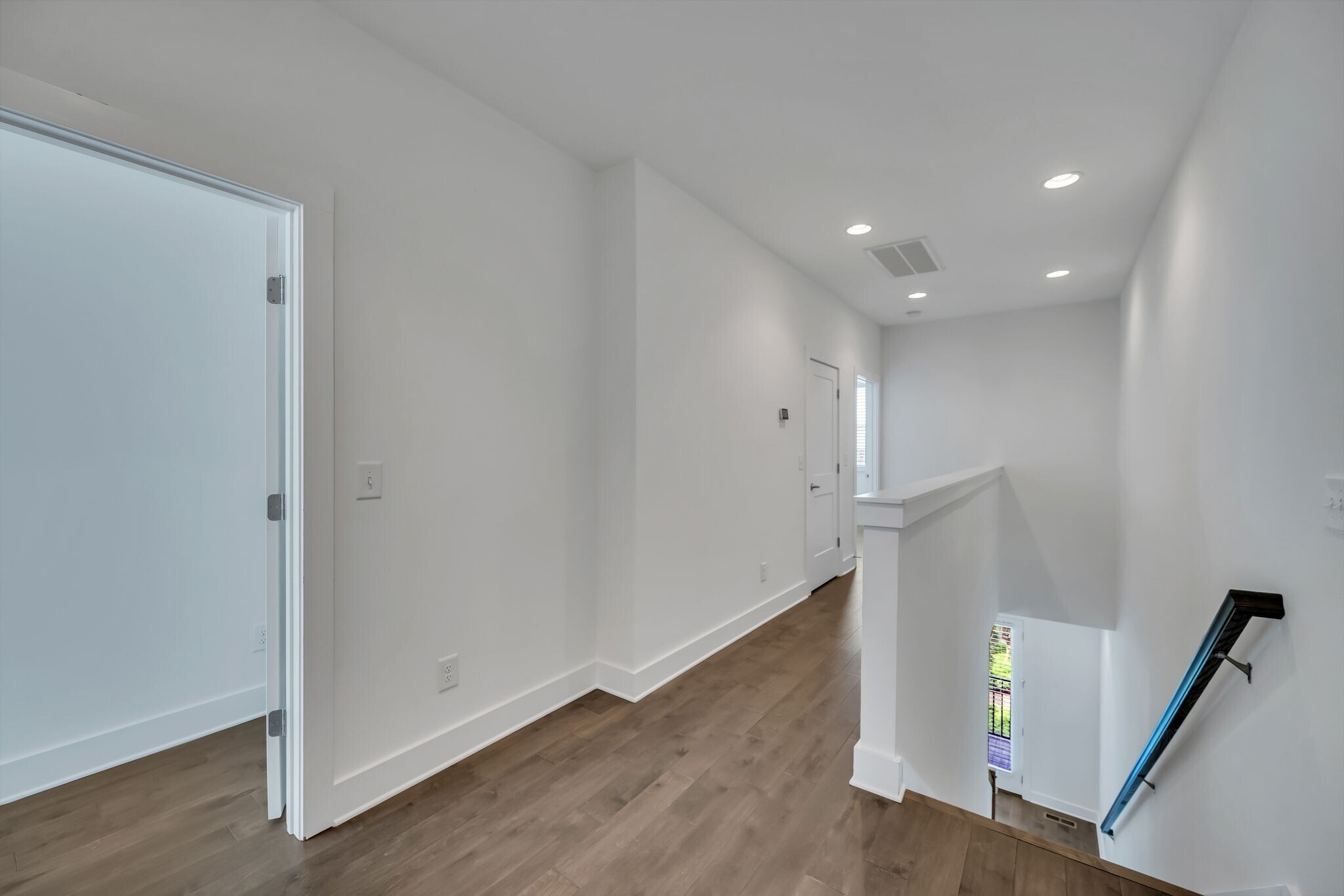 Building Photo - 504 Vernon Cir