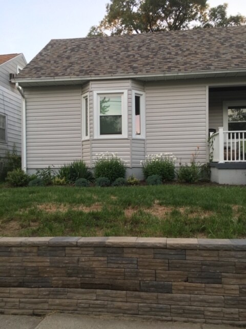Building Photo - 2225 Fauver Ave