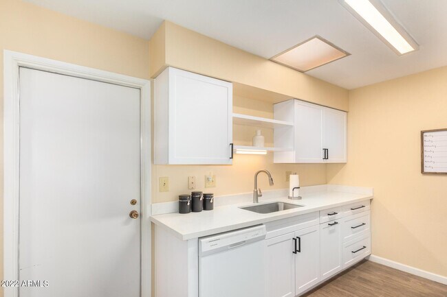 Building Photo - 13227 N 99th Dr