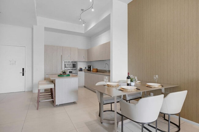 Building Photo - 4111 S Ocean Dr