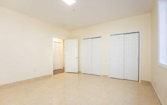 Building Photo - 44 Bergen Blvd