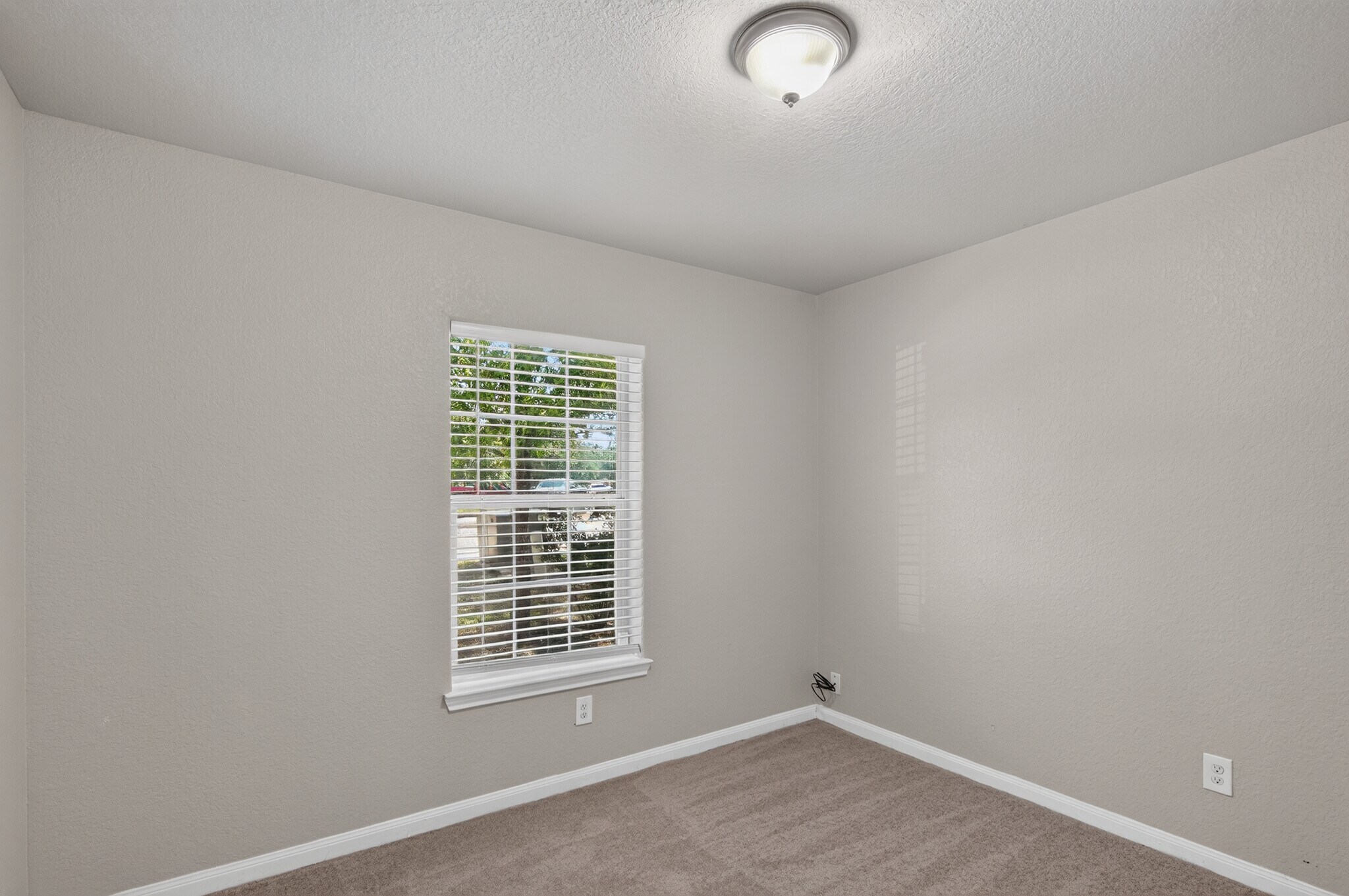 Building Photo - 6531 Luckey Sq