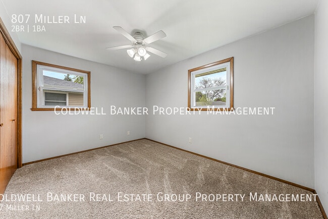 Building Photo - 807 Miller Ln