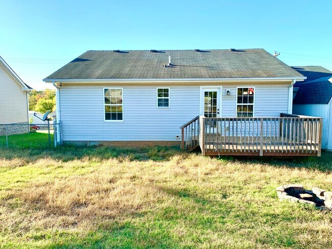 Building Photo - 232 Senator Dr