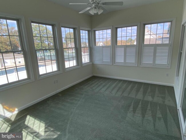 Building Photo - 28498 Sawgrass Ct