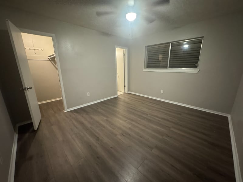 Building Photo - 2714 5th Ave N