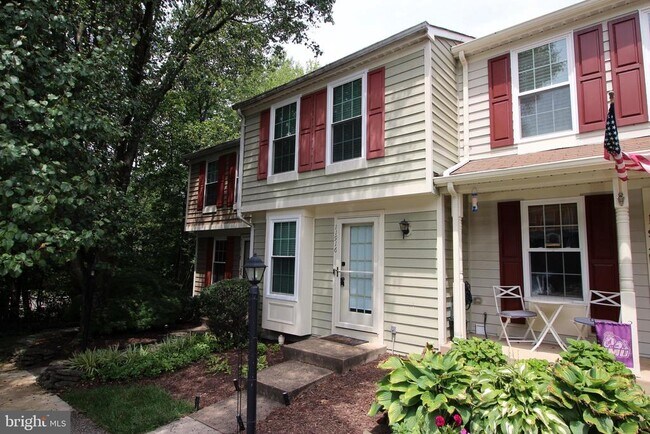 Building Photo - 11916 Fieldthorn Ct