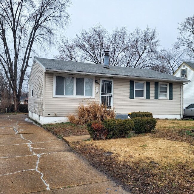 Building Photo - Welcome to Walker - $250 Off First Month's Rent