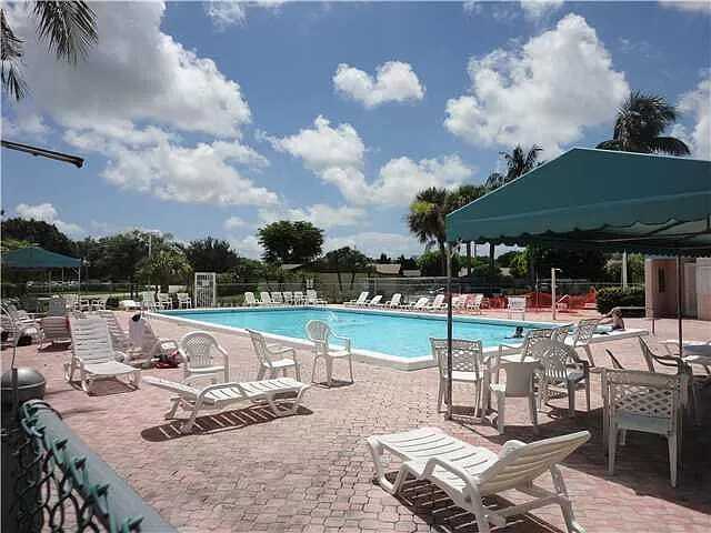 Building Photo - 15548 Bottlebrush Cir