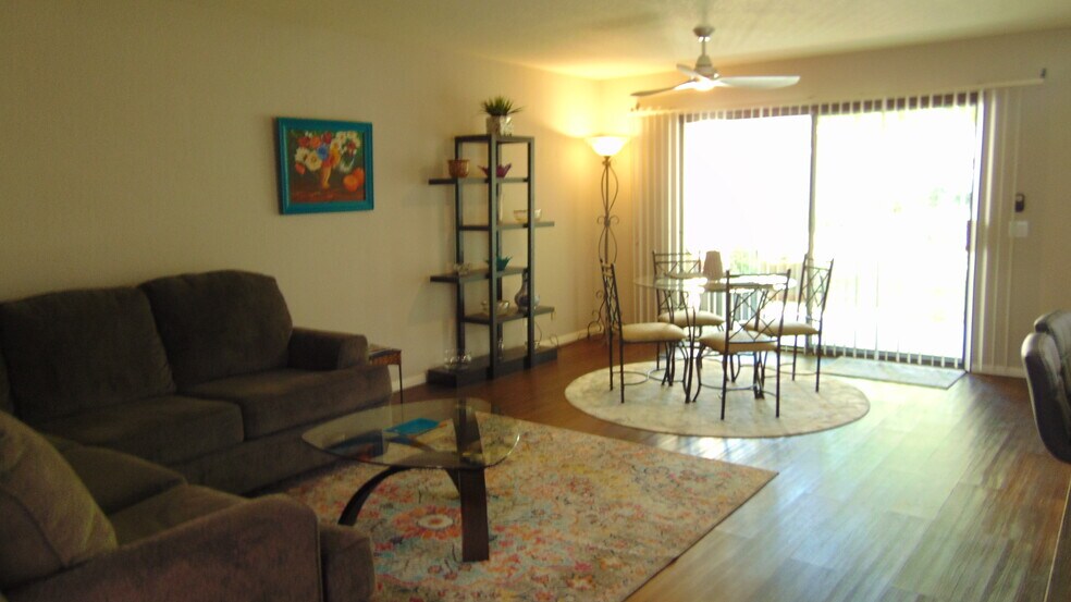 Building Photo - 35200 Cathedral Canyon Dr