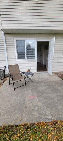 Building Photo - 545 W 600 N