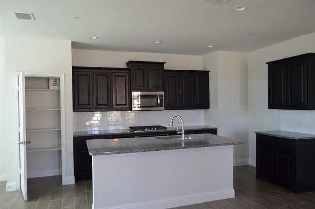 Building Photo - 5501 Crosby Dr