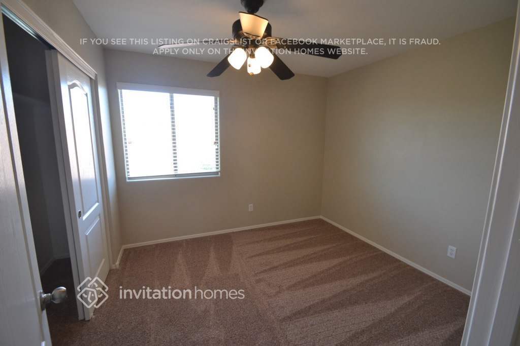 Building Photo - 12047 W Salter Dr