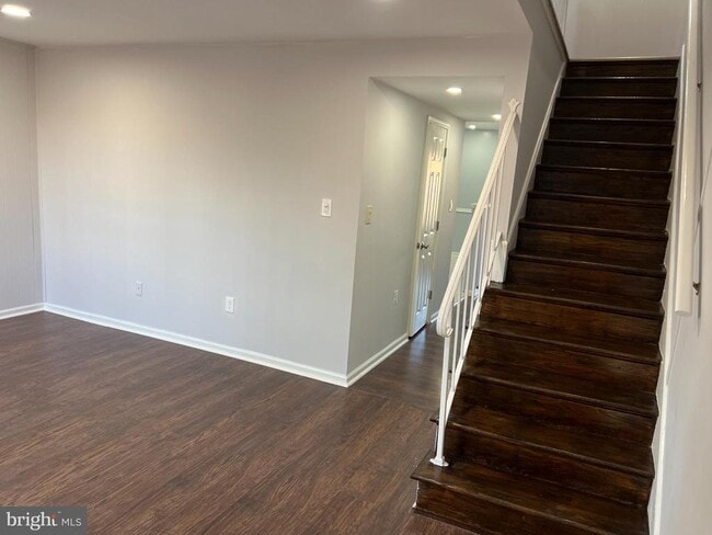 Building Photo - 15019 Ashdale Cir