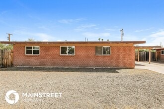 Building Photo - 1101 W Farr St