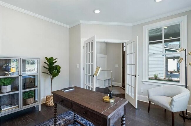 Building Photo - 973 Rittenhouse Way SE