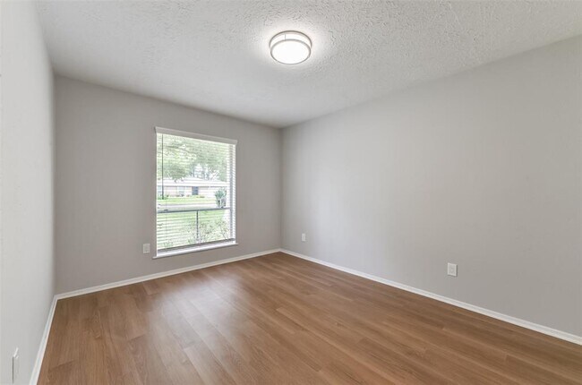 Building Photo - 22803 Merrymount Dr