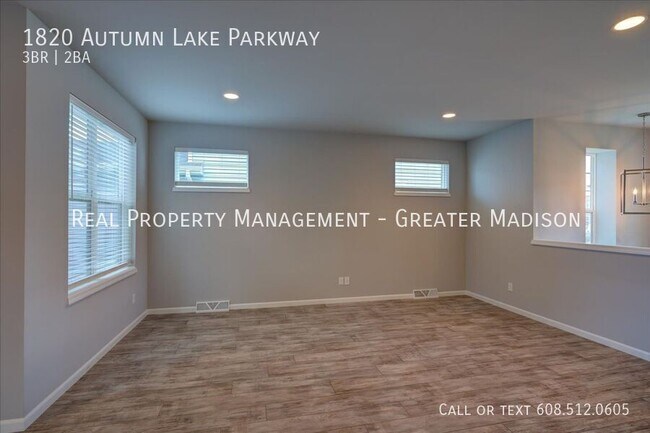 Building Photo - 1820 Autumn Lake Parkway