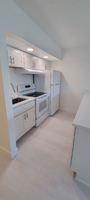 Building Photo - 1100 Turner St