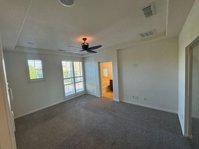 Building Photo - 804 Titanium Ln