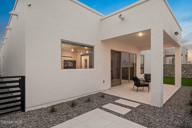 Building Photo - 828 Acton St