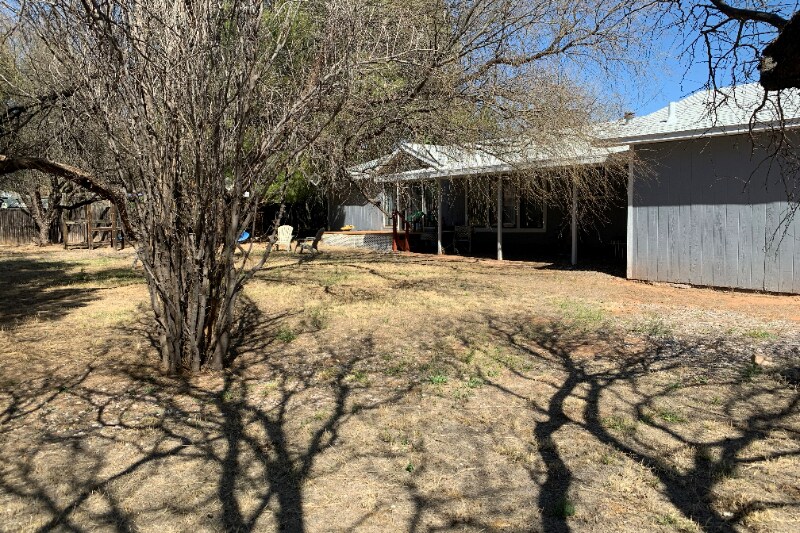 Building Photo - 680 Ocotillo Cir