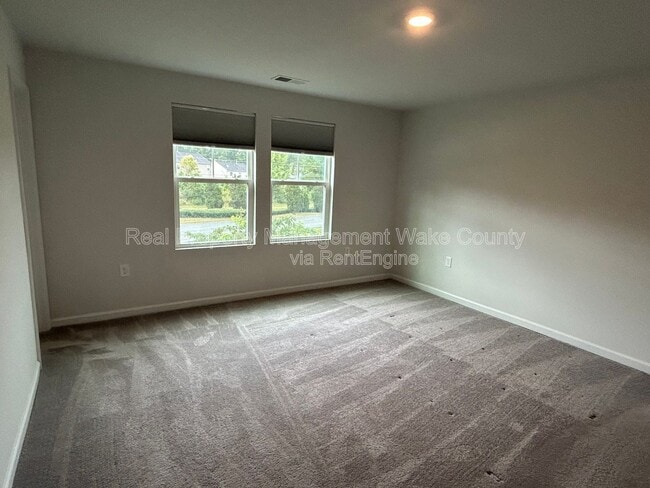 Building Photo - 1041 Shoreside Dr