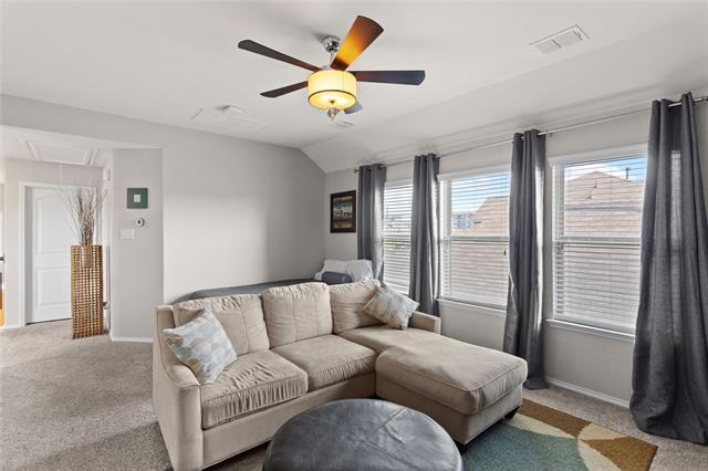 Building Photo - 1420 Alamandine Ave