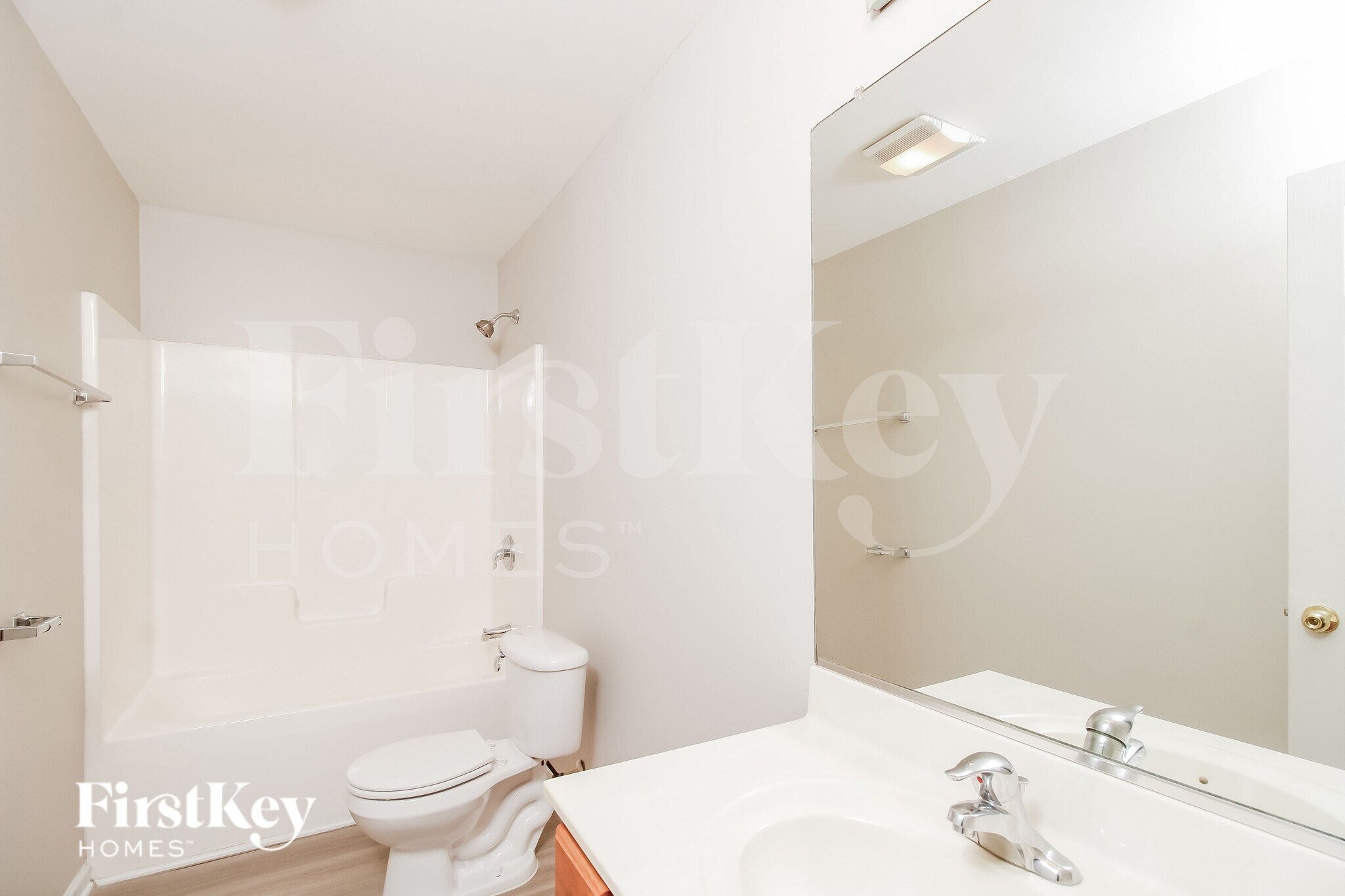 Building Photo - 1403 Rosebay Ct