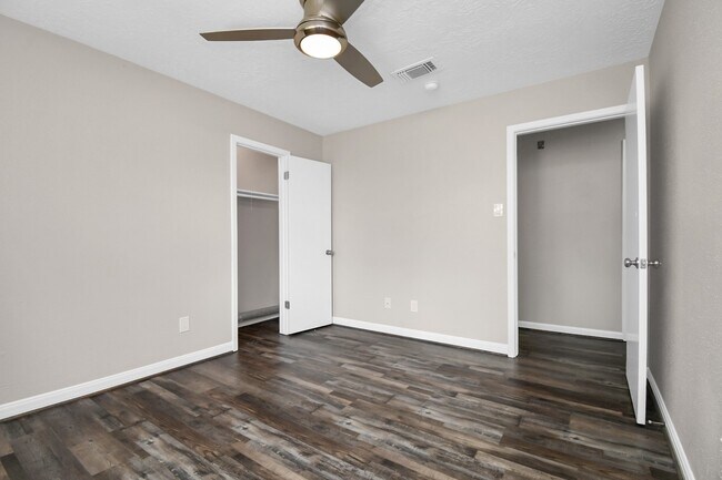 Building Photo - 13002 Kingsmill Dr