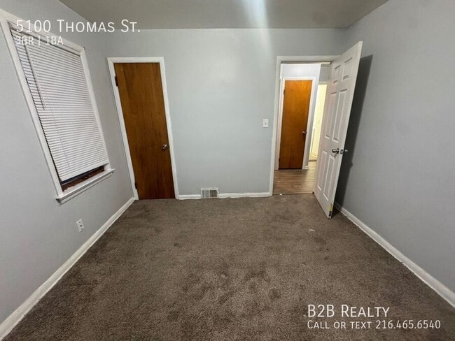 Building Photo - 5100 Thomas St