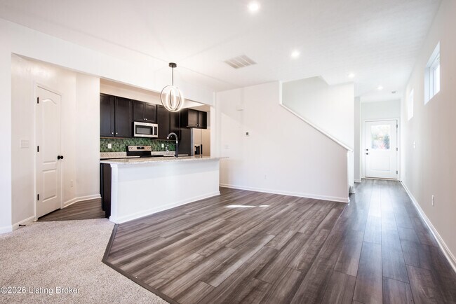 Building Photo - 10029 Windcrest Farms Ln