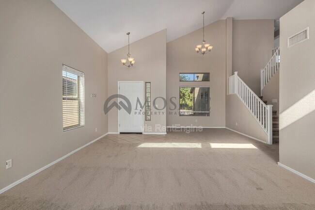 Building Photo - 5215 W Hasan Dr