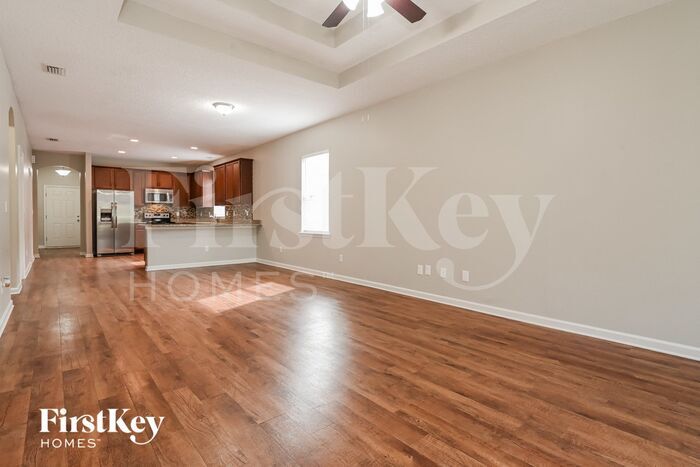 Building Photo - 205 Balearics Dr