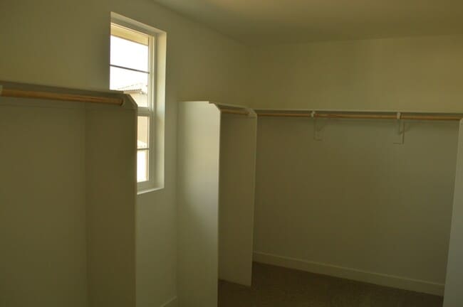 Building Photo - 477 Gold Coast Rd