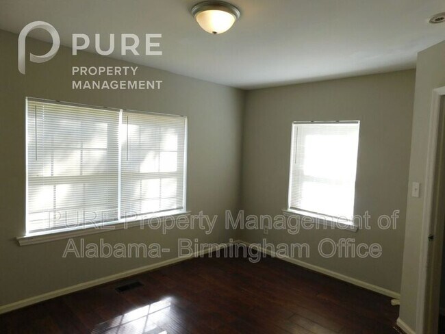 Building Photo - 5208 Highland Ave