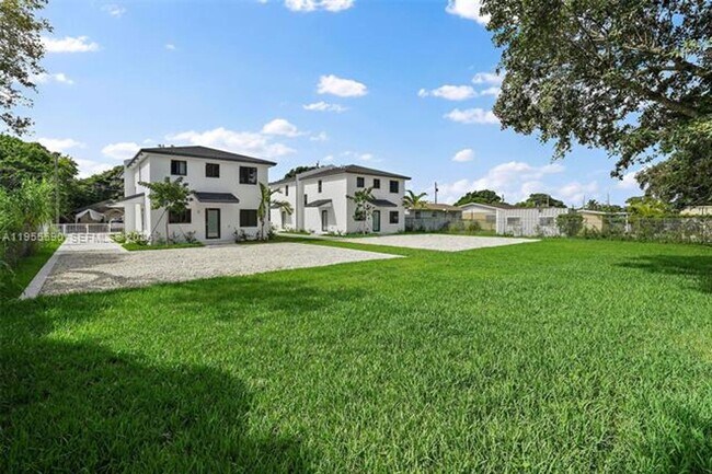 Building Photo - 11935 SW 217th St