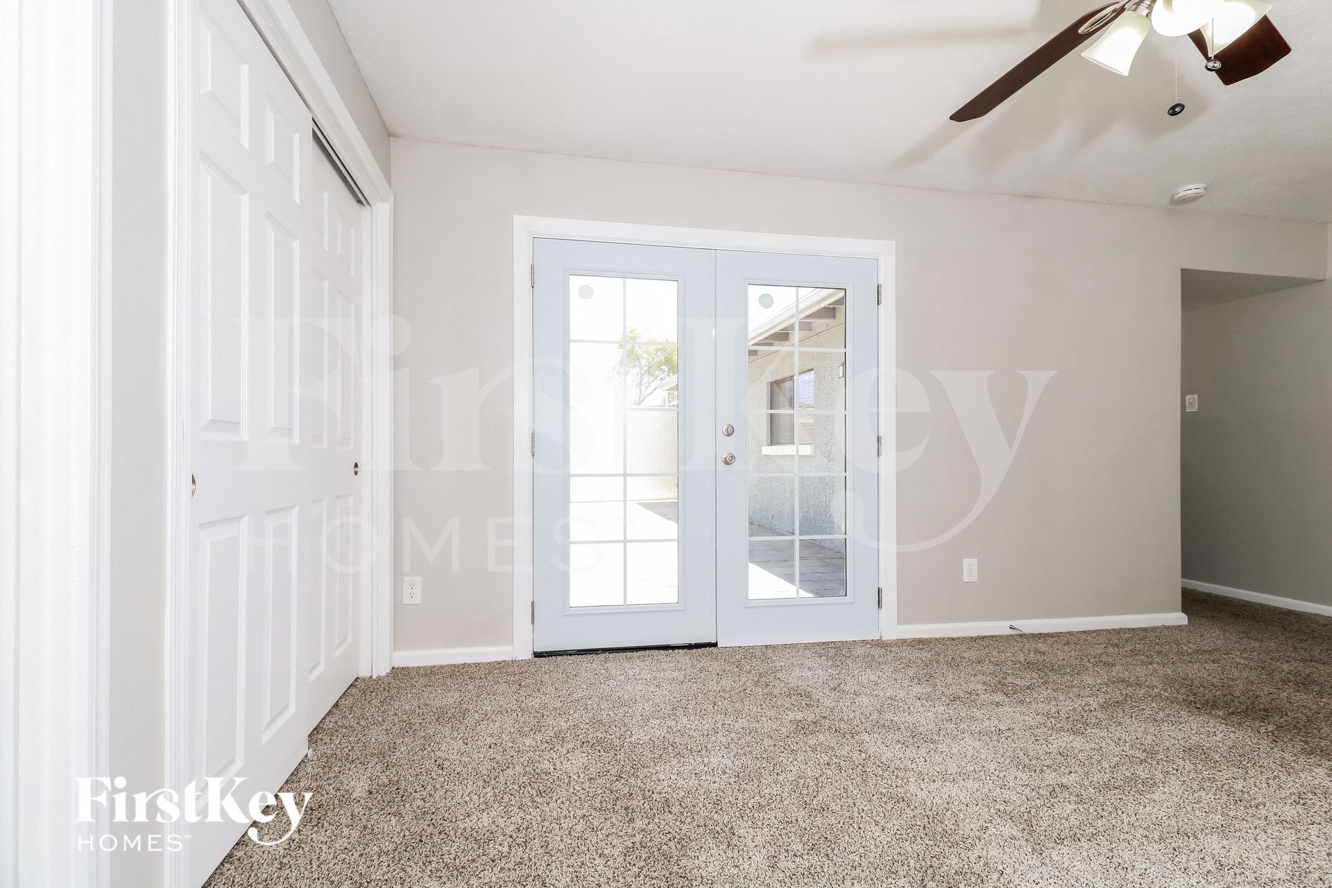 Building Photo - 806 E El Caminito Dr