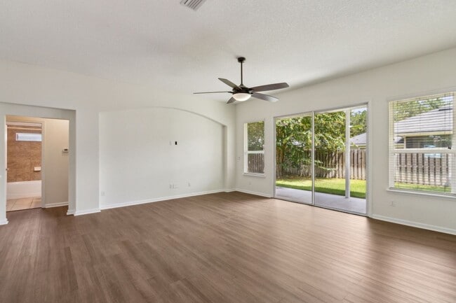 Building Photo - Charming 3-Bedroom Home in The Hideaway – Spacious, Stylish, and Move-In Ready!