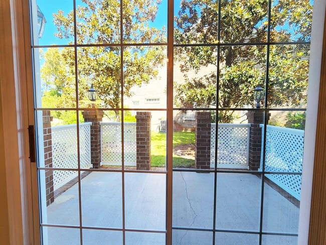 Building Photo - 192 Hamby Dr