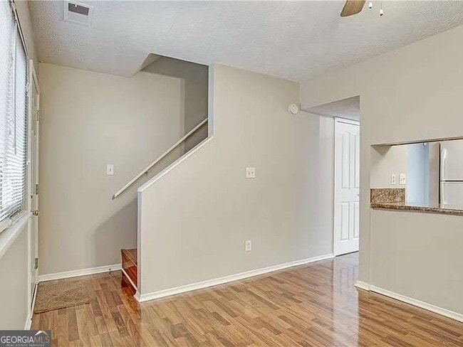 Building Photo - 28 Country Pl Ct