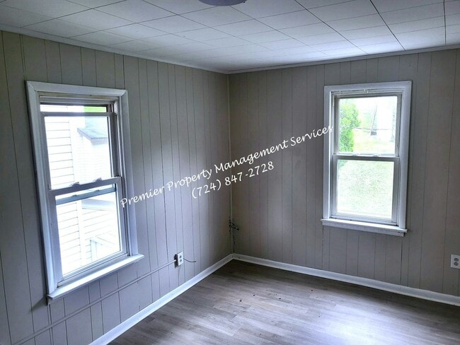 Building Photo - 1205 Crescent Ave