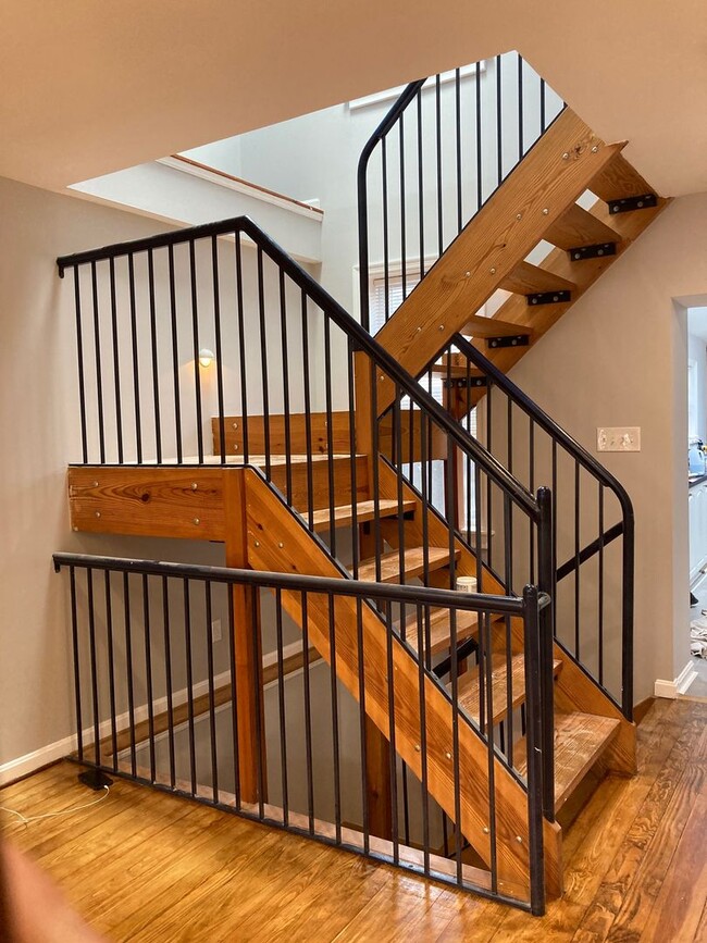 Building Photo - 2BR/2BA in historic Upper Fells Point