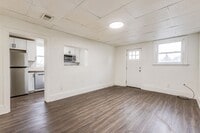 Building Photo - 1533 Arlington Ave